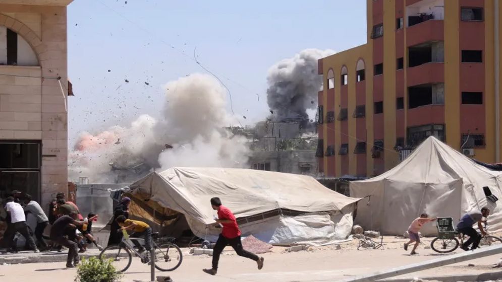 গাজা দখলে ইসরায়েল শুরু করল হামলা, নিহত আরও ৮১